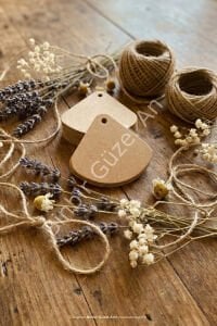 Baskısız Soft Üçgen Kraft Hediye Etiketi - 40 Adet - Kilitli İp Hediyeli